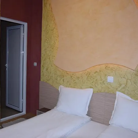 Szálloda семеен русалка Szvistov