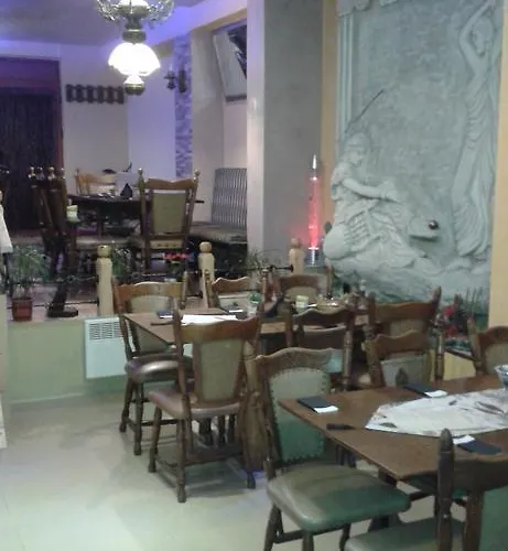 семеен русалка Hotel